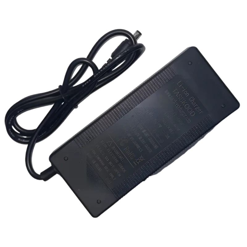 Chargeur 25.2V 3A pour batterie Li-ion 6S – DC 5.5x2.1mm