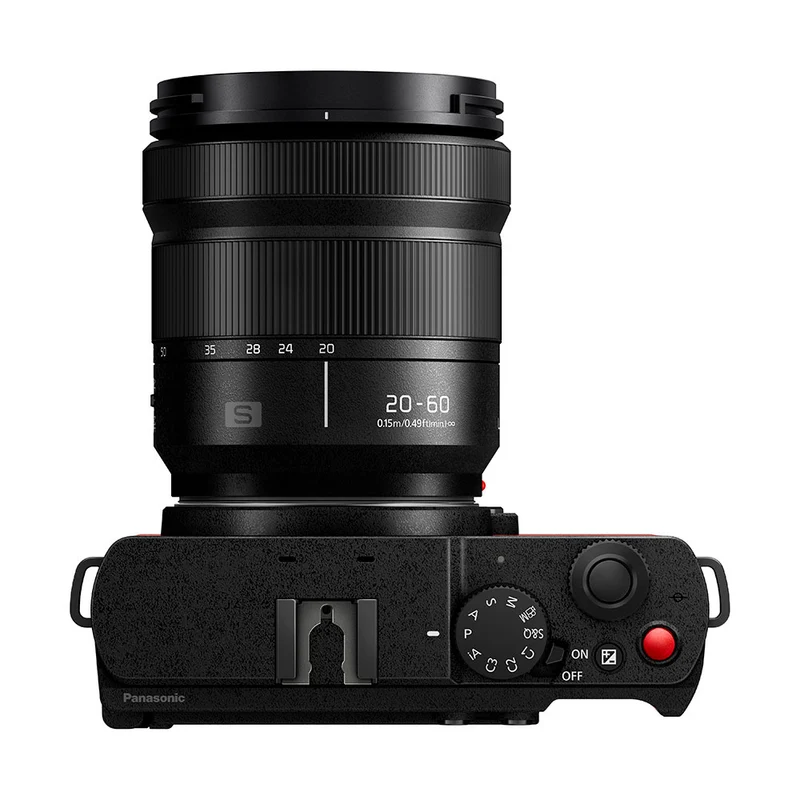 Lumix S9 avec LUMIX S 20-60mm f/3.5-5.6 (Rouge)