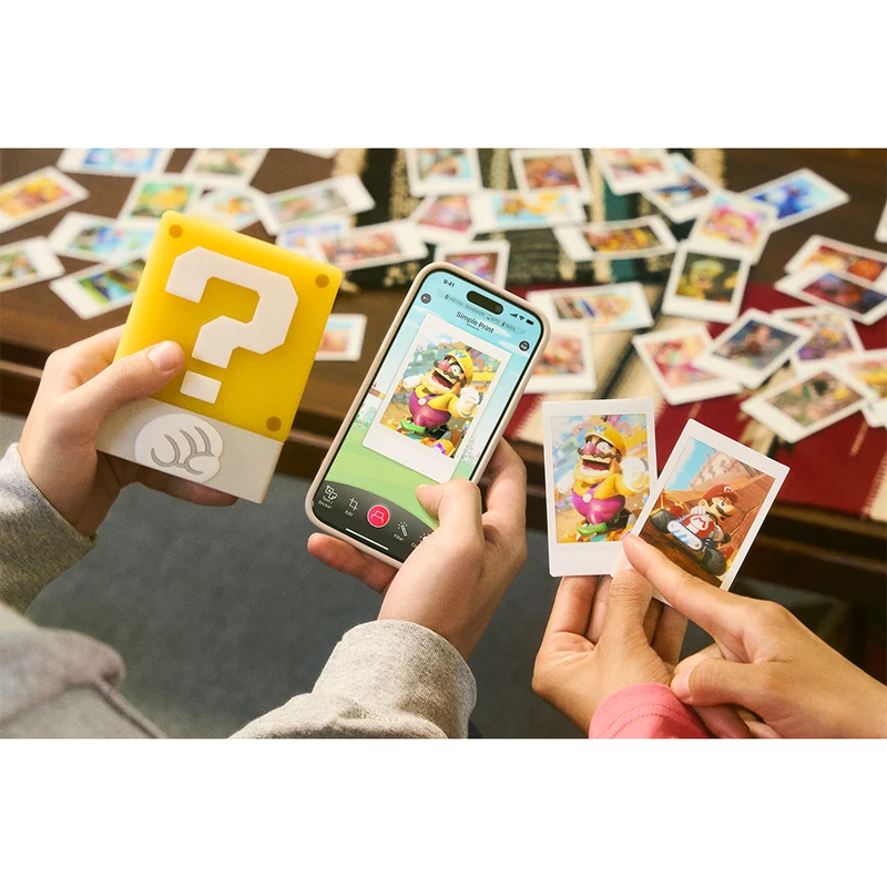 Instax Mini Link 3 avec étui en silicone Super Mario