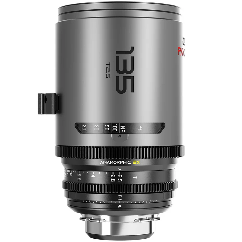 Pavo 135mm T2.5 2X Anamorphique PL/EF (Revêtement Neutre)