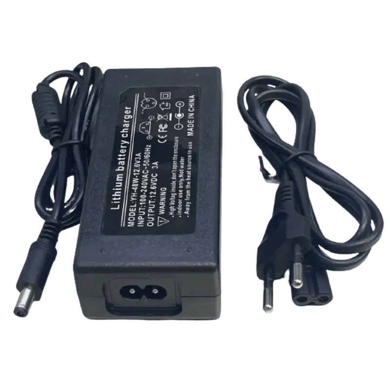 Chargeur Lithium-ion 12.6V 3A