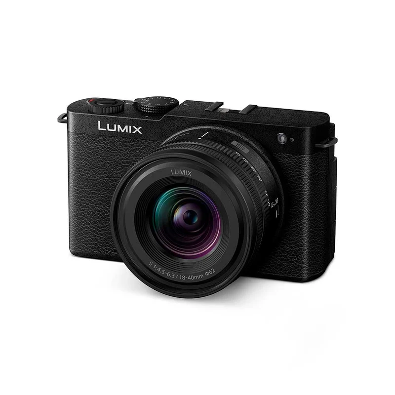 Lumix S9 avec LUMIX S 18-40mm f/4.5-6.3 (Noir)