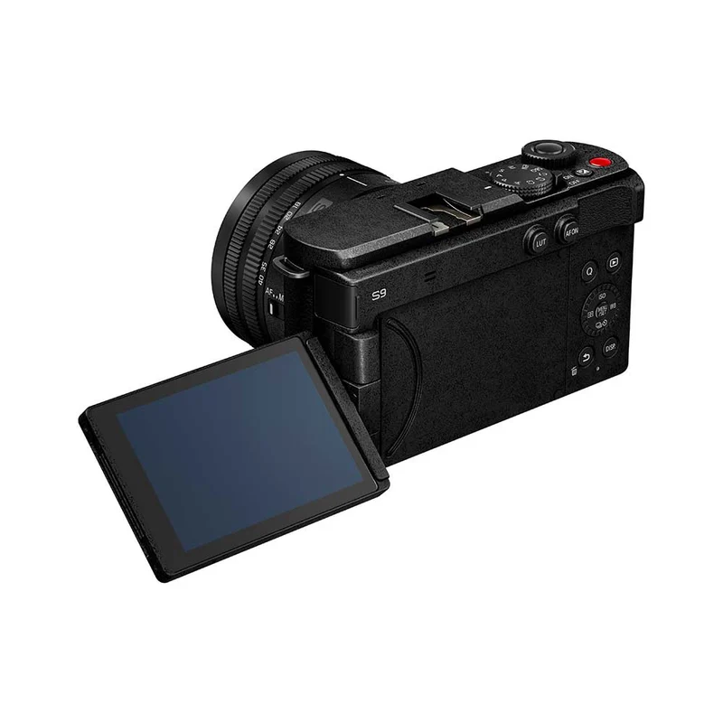 Lumix S9 avec LUMIX S 18-40mm f/4.5-6.3 (Noir)