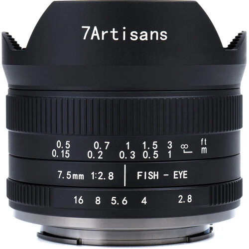 7.5mm f/2.8 II pour Fujifilm X