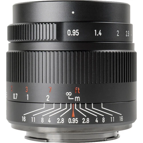 35mm f/0.95 pour Fujifilm X