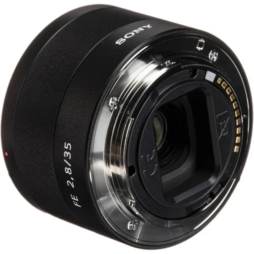 Sonnar T* FE 35mm f/2.8 ZA