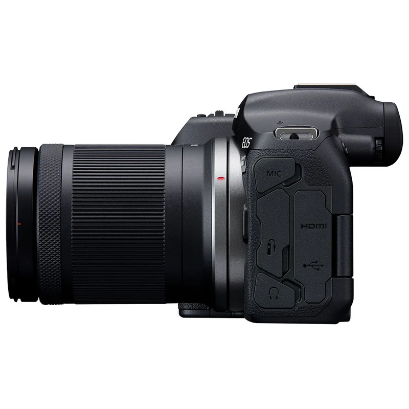 EOS R7 avec RF-S 18-150mm f/3.5-6.3 IS STM